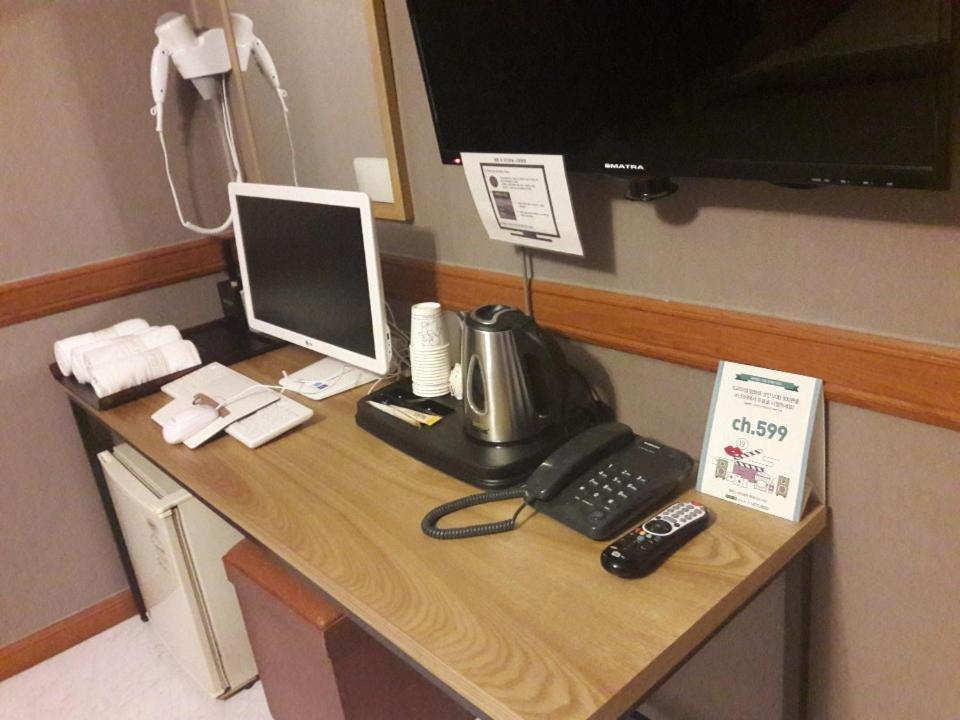 Motel The Good Guys à Pohang Extérieur photo